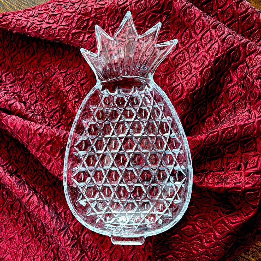 🍍PINEAPPLE CUT-GLASS SERVING DISH BOWL - Vintage